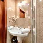 מלון Grand Royal