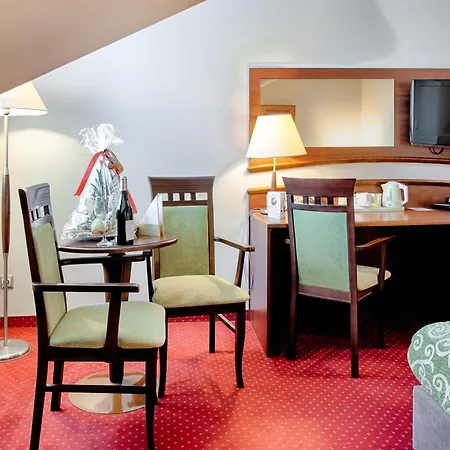 Otel Grand Royal