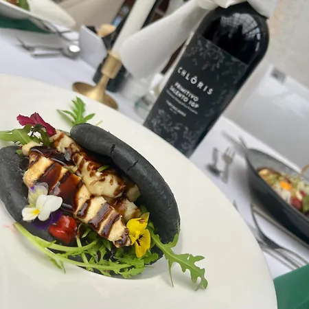 Grand Royal Ξενοδοχείο Πόζναν