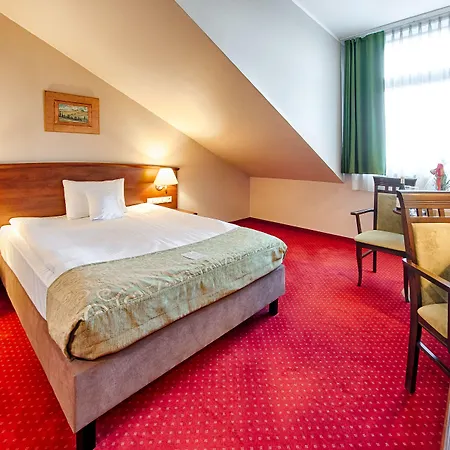 Ξενοδοχείο Grand Royal 4*