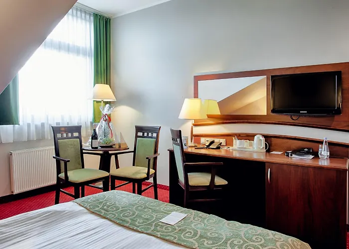 Grand Royal 4* Poznan