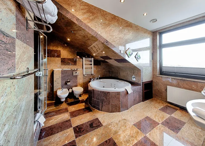 Grand Royal Hotel 4*