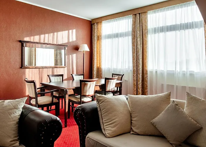 Grand Royal 4* Poznan