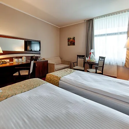 Grand Royal Hotel 4*