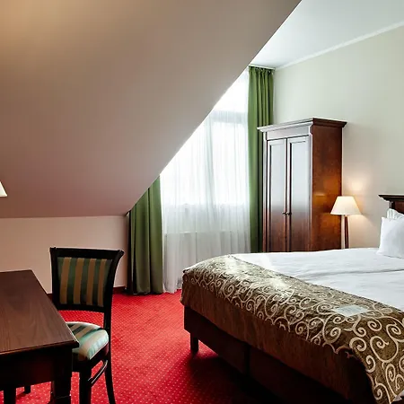 Hotel Grand Royal 4*