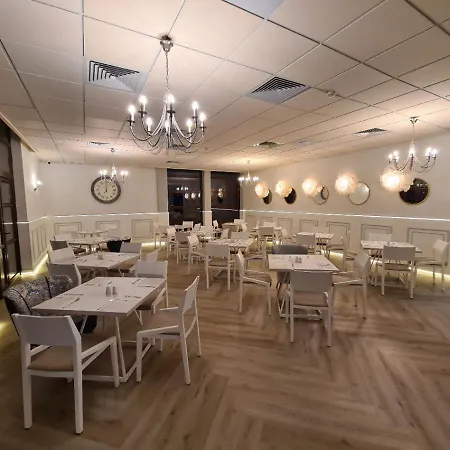 Отель Grand Royal 4*
