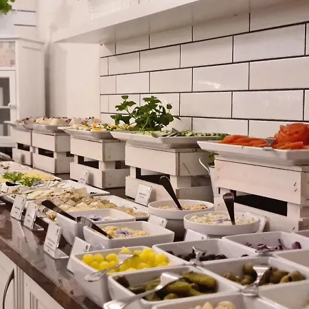 Hotel Grand Royal 4*