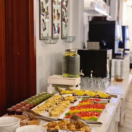 Grand Royal Hotel