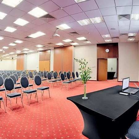 Grand Royal 4* Poznaň